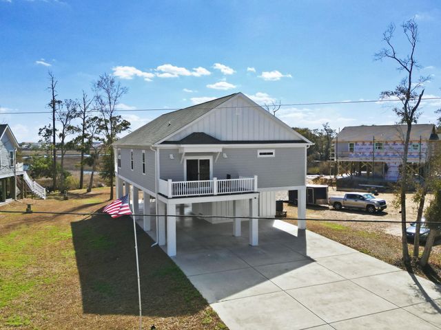 400 Elizabeth Dr., Murrells Inlet, SC 29576