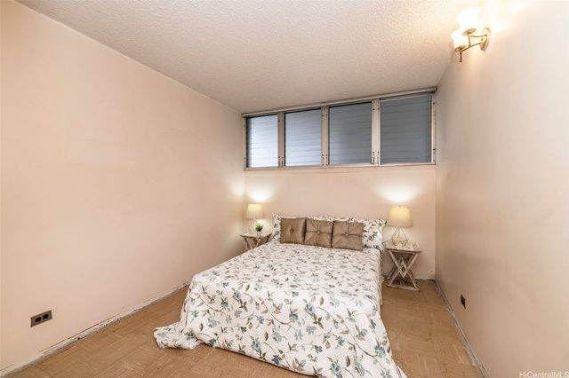 1026 Kalo Place 303, Honolulu, HI 96826