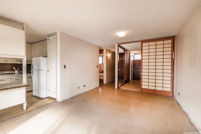 1026 Kalo Place 303, Honolulu, HI 96826