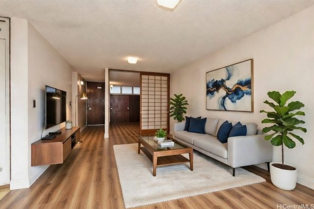 1026 Kalo Place 303, Honolulu, HI 96826