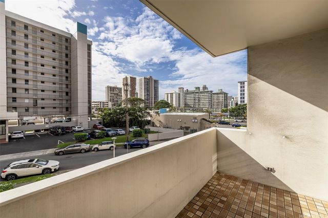 1026 Kalo Place 303, Honolulu, HI 96826