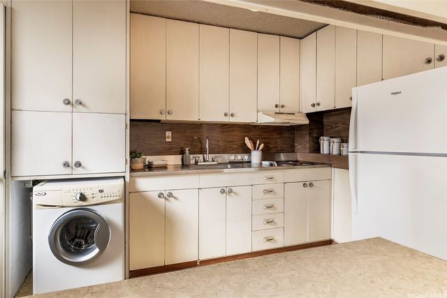 1026 Kalo Place 303, Honolulu, HI 96826