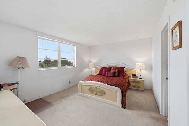2991 NW 46TH Avenue 303, Lauderdale Lakes, FL 33313