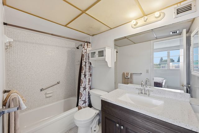 2991 NW 46TH Avenue 303, Lauderdale Lakes, FL 33313