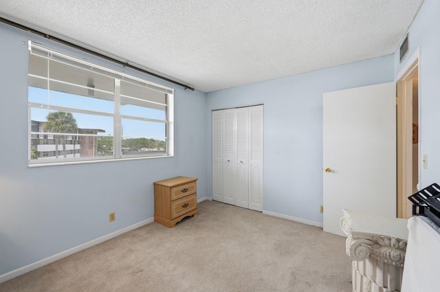 2991 NW 46TH Avenue 303, Lauderdale Lakes, FL 33313