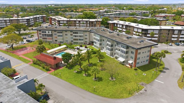 2991 NW 46TH Avenue 303, Lauderdale Lakes, FL 33313