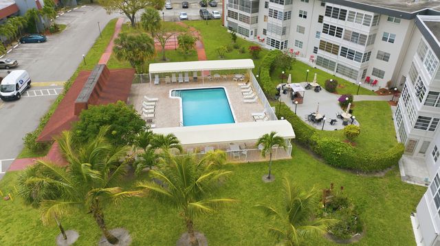 2991 NW 46TH Avenue 303, Lauderdale Lakes, FL 33313