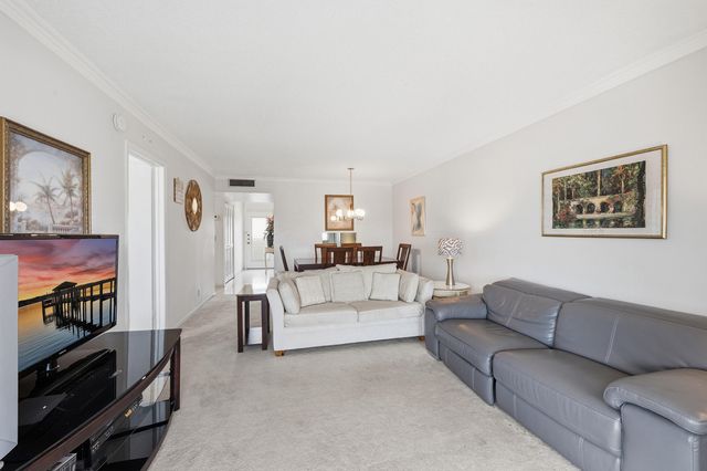 2991 NW 46TH Avenue 303, Lauderdale Lakes, FL 33313
