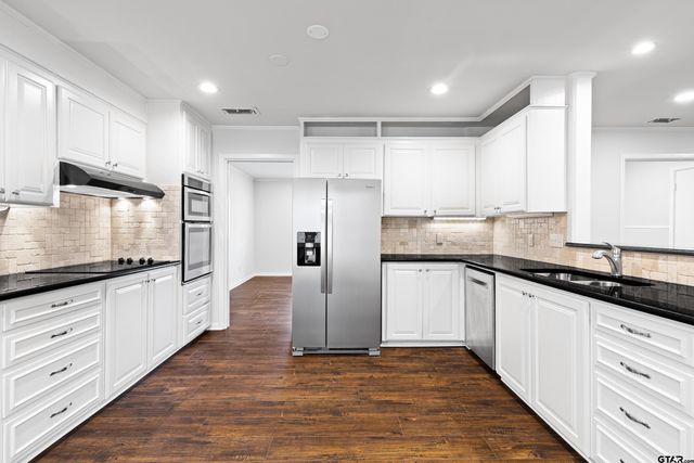 7 Lindsey Lane, Longview, TX 75601