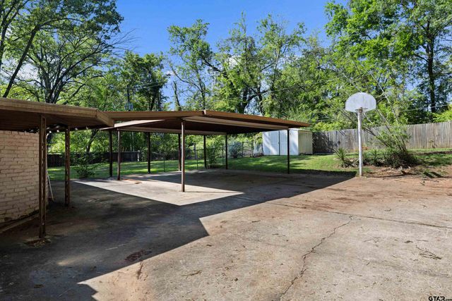 7 Lindsey Lane, Longview, TX 75601