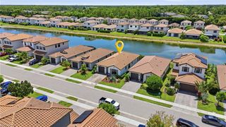 8932 Madrid CIR, Naples, FL 34104