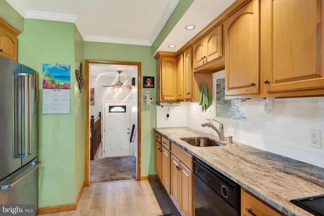 325 ACORN DR, Warminster, PA 18974