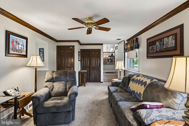 325 ACORN DR, Warminster, PA 18974