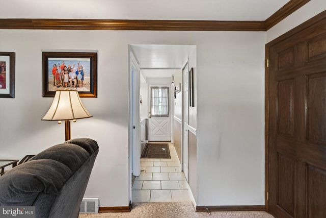 325 ACORN DR, Warminster, PA 18974