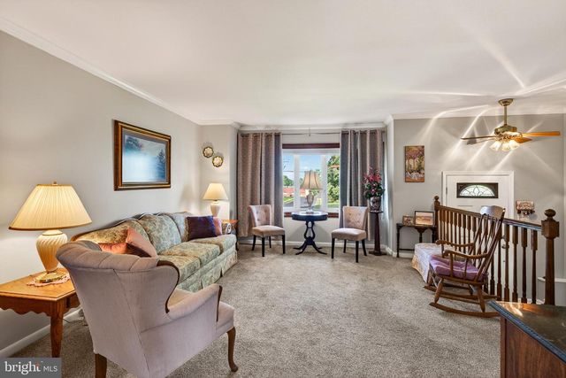 325 ACORN DR, Warminster, PA 18974