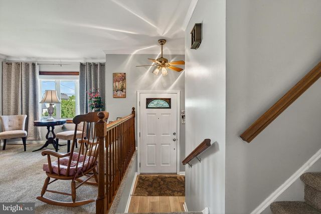 325 ACORN DR, Warminster, PA 18974