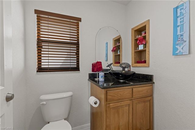 313 SE 6th ST, Cape Coral, FL 33990