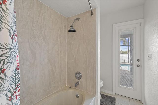 313 SE 6th ST, Cape Coral, FL 33990