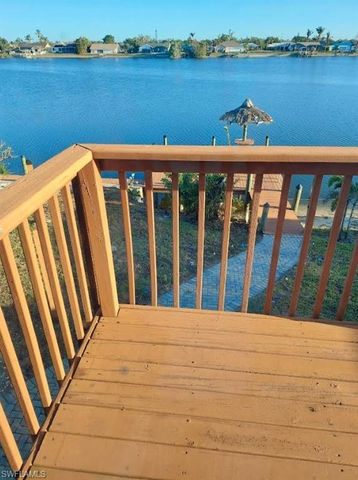 313 SE 6th ST, Cape Coral, FL 33990