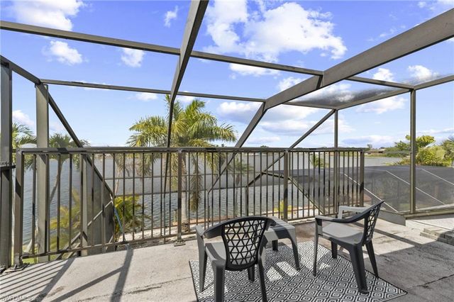313 SE 6th ST, Cape Coral, FL 33990