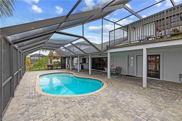 313 SE 6th ST, Cape Coral, FL 33990