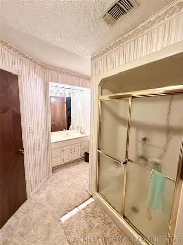 6988 Lakeside Circle, Kingston, OK 73439