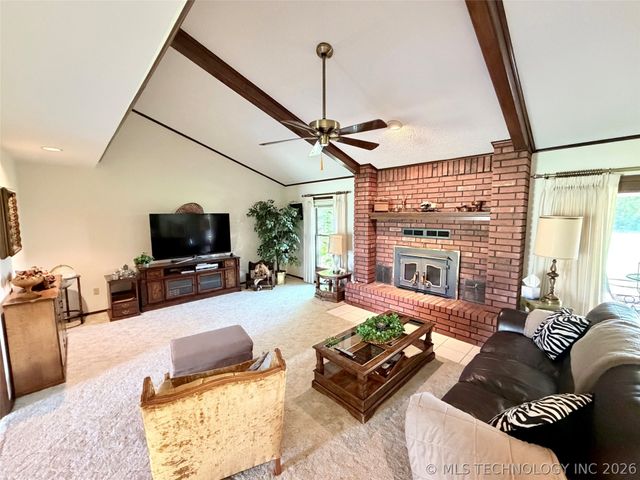 6988 Lakeside Circle, Kingston, OK 73439