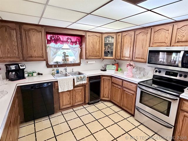 6988 Lakeside Circle, Kingston, OK 73439