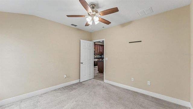 3950 SUNSET LAKE DRIVE, Lakeland, FL 33810
