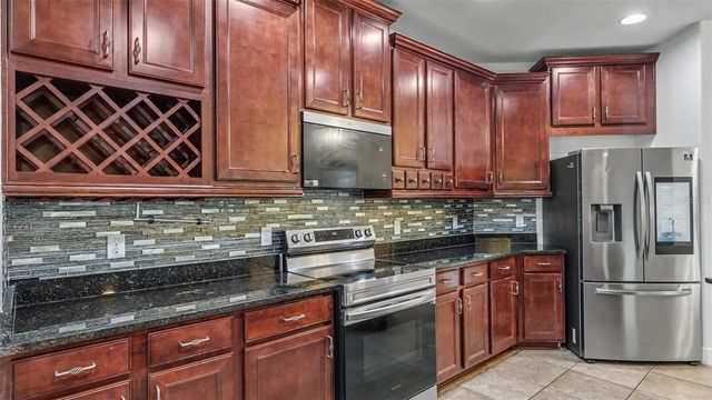 3950 SUNSET LAKE DRIVE, Lakeland, FL 33810