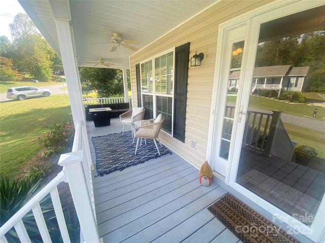128 Forest Glen Way, Morganton, NC 28655