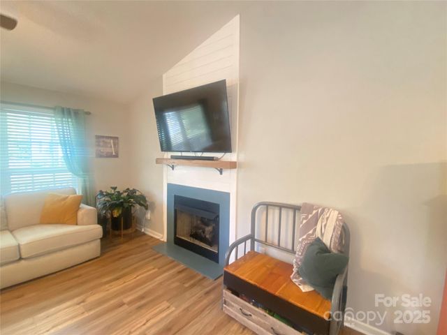 128 Forest Glen Way, Morganton, NC 28655