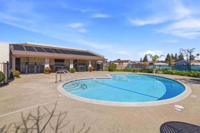 829 Villa Teresa Way, San Jose, CA 95123