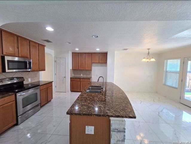 7530 Elegante Way, San Antonio, TX 78266