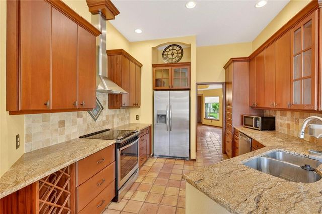 2656 BENT HICKORY CIRCLE, Longwood, FL 32779