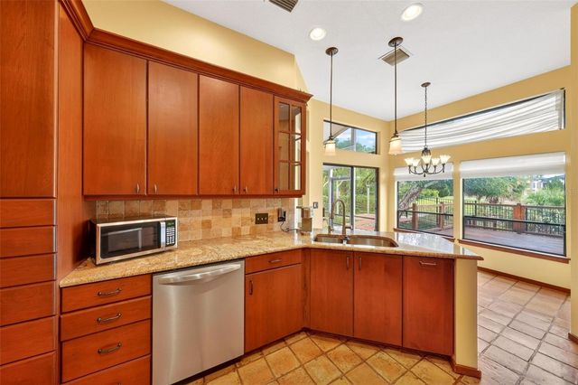 2656 BENT HICKORY CIRCLE, Longwood, FL 32779