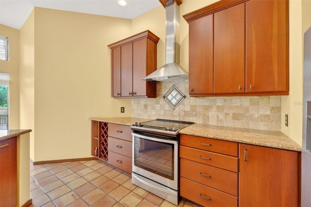 2656 BENT HICKORY CIRCLE, Longwood, FL 32779