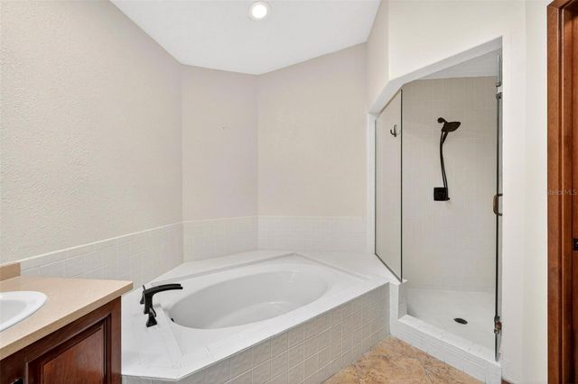 2656 BENT HICKORY CIRCLE, Longwood, FL 32779