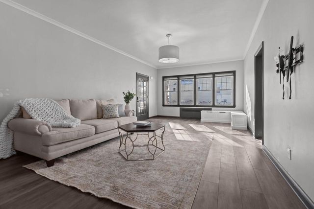 681 OAK STREET, Neenah, WI 54956