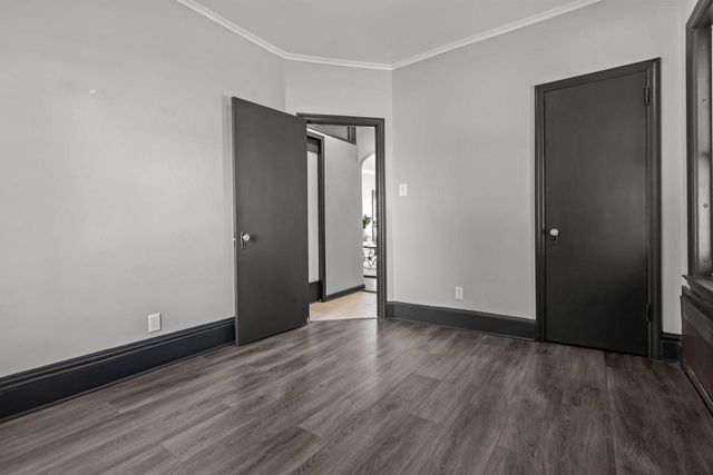 681 OAK STREET, Neenah, WI 54956