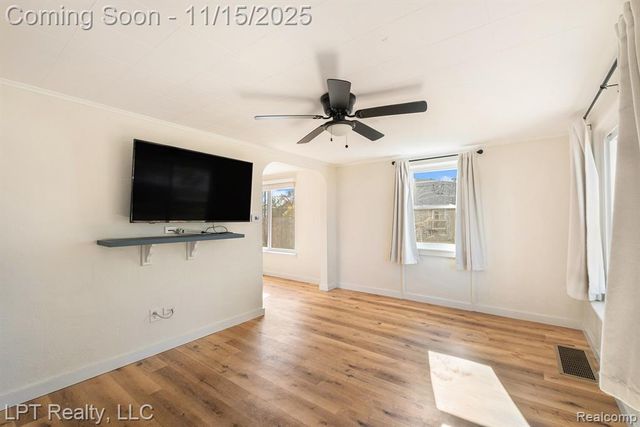 311 S Lemen Street, Fenton, MI 48430