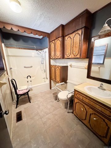 2482 County Road 3451, Clarksville, AR 72830