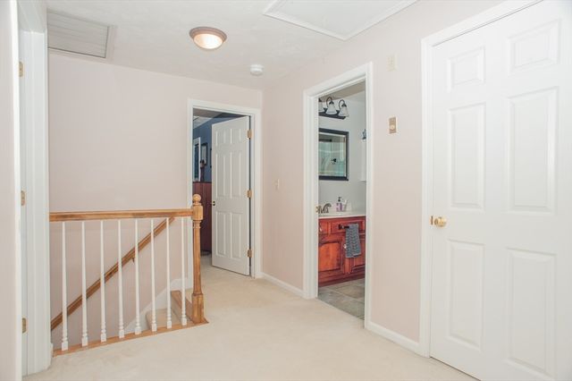 13 King Philip Path, Mendon, MA 01756