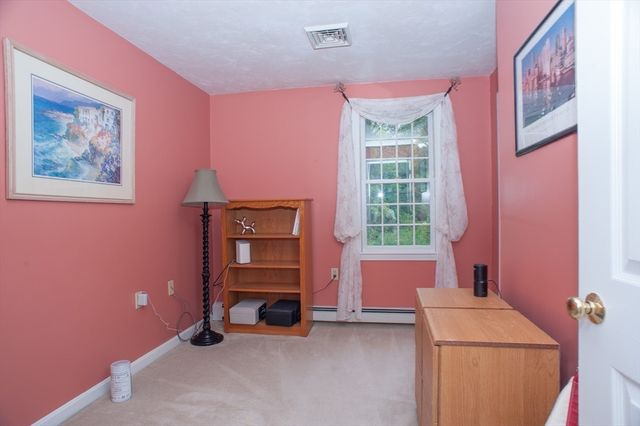 13 King Philip Path, Mendon, MA 01756
