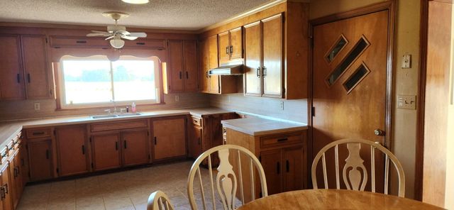 9851 Charleston Highway, Saint George, SC 29477