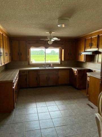 9851 Charleston Highway, Saint George, SC 29477