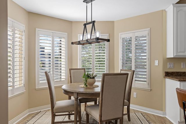 13399 Bell Brook Dr, Auburn, CA 95602