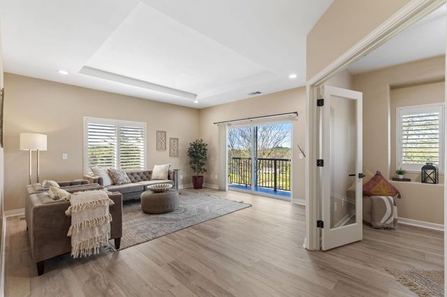 13399 Bell Brook Dr, Auburn, CA 95602