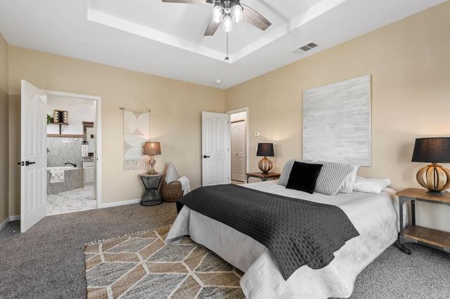 13399 Bell Brook Dr, Auburn, CA 95602