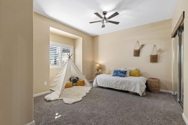 13399 Bell Brook Dr, Auburn, CA 95602